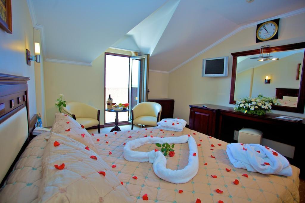 Anzer Beach Hotel คุมบัวร์กาซ ภายนอก รูปภาพ